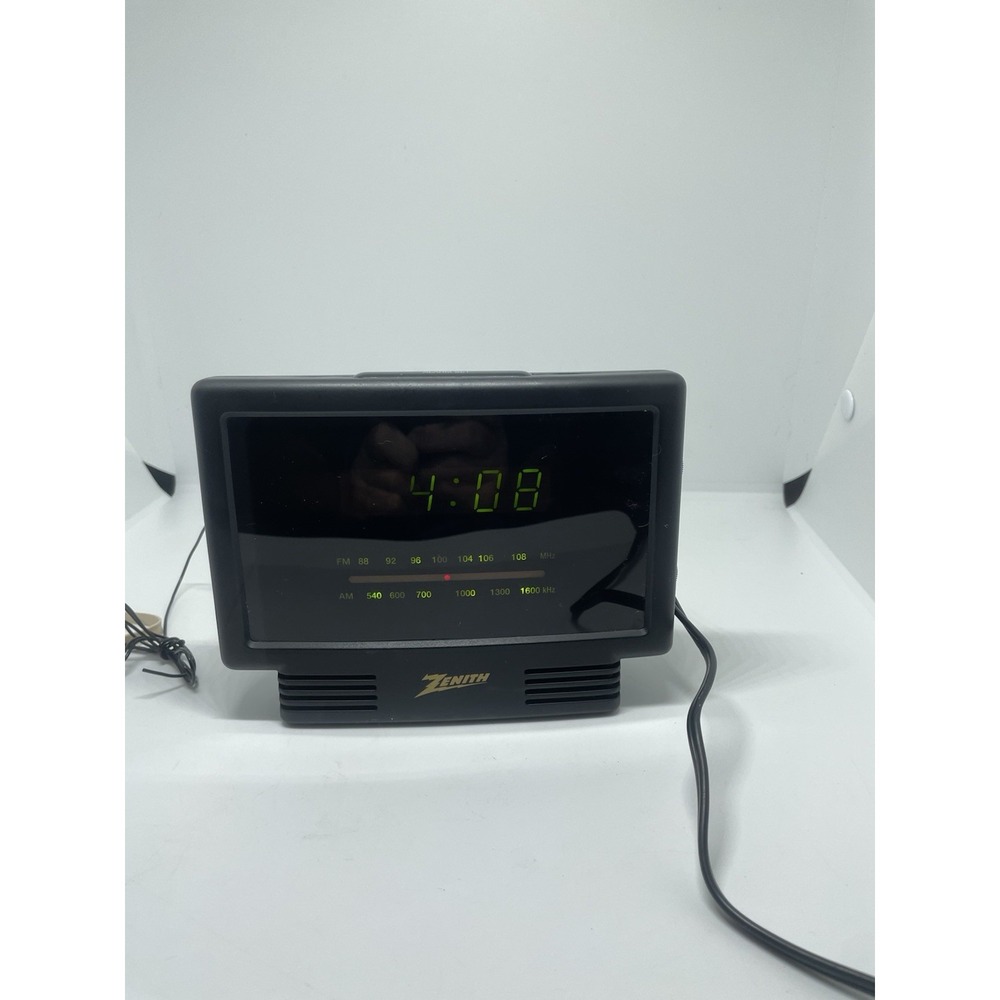 Zenith‎ ZG120M Vintage AM/FM Clock Radio Tested Working
